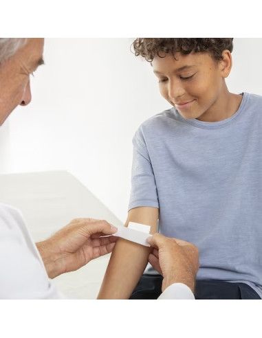 Leukosilk cerotto su rocchetto per fissaggio 2,5cm x 5m