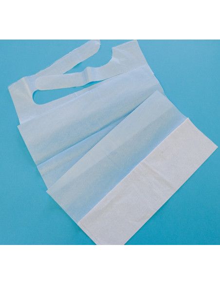 Bavaglia monouso in carta e polietilene con tasca 37x64 50pz Bavaglia monouso in carta e polietilene con tasca 37x64 50pz