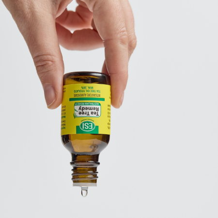 Tea Tree Remedy Oil 25 ml ESI: L'Olio Essenziale Puro 100% per la Tua Pelle