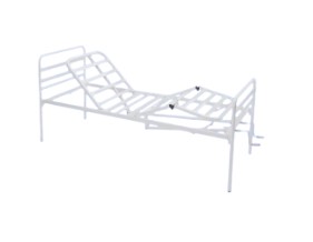 letto ortopedico-articolato-per-degenza-con-tre-snodi-a-quattro-sezioni-e-due-manovelle