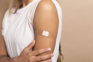 Le medicazioni Leukoplast - progettate per la pelle fragile Leukoplast cerotti per pelle fragile